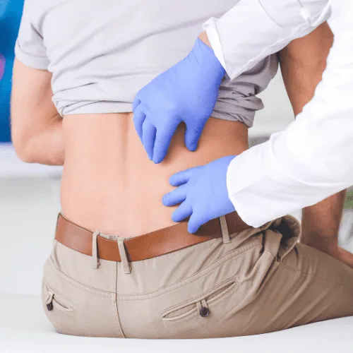 ¿Qué especialista trata la insuficiencia renal crónica?